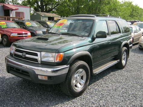 Purchase Used 2000 Toyota 4runner Sr5 Sport Utility 4 Door 34l In
