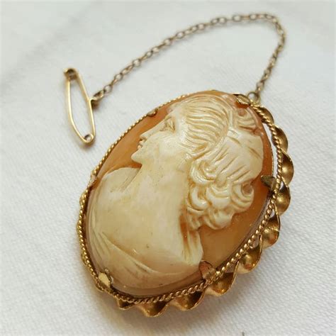 Stunning Antique Victorian Carved Shell Cameo Brooch In 9ct Mount