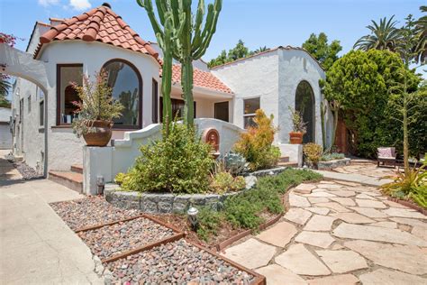 Spanish Style House With Sun Room Asks 719k In Mid City Curbed La
