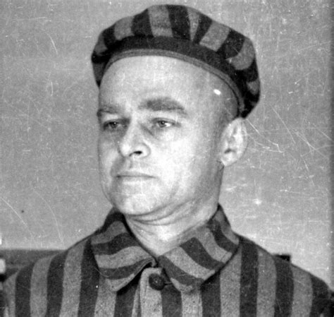 Witold pilecki, the heroic polish spy who volunteered to go to auschwitz. Rotmistrz Witold Pilecki spocznie na Wawelu?