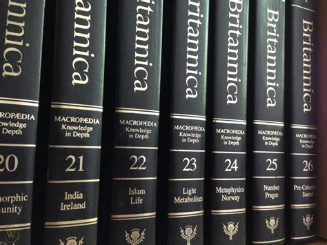 Encyclopedia Britannica 15th Edition 1985 Complete Set 32 Volumes Black