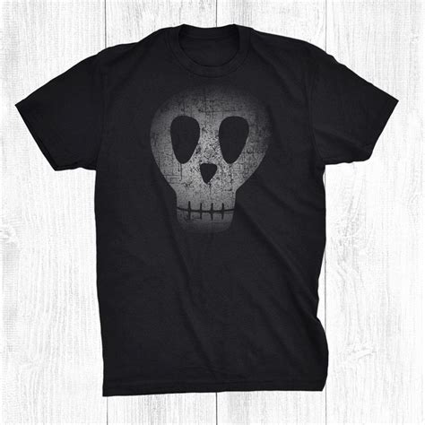 Scary Skull Halloween Shadow Distressed Gothic Creepy Spooky Shirt Teeuni