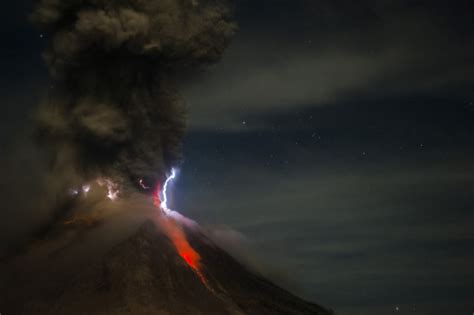 This Isnt Happiness Under The Volcano The Year In Eruptions Peteski