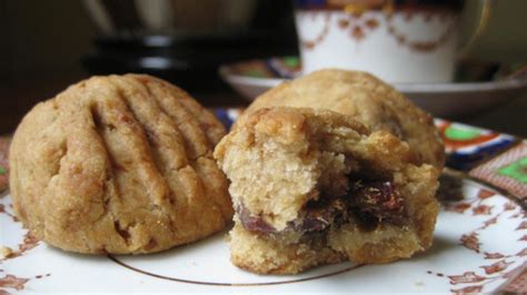 Gluten Free Klaicha Date Filled Cookies Recipe