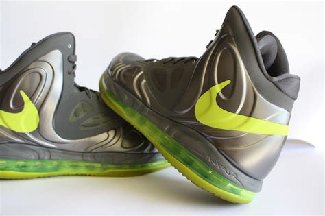 Buy Size 11 Nike Air Max Hyperposite Atmoic Green 2012 524862 003