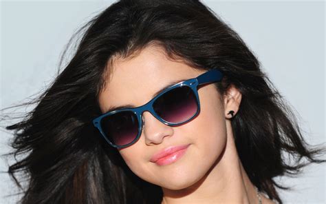Selena Gomez Goes Braless In Sheer Top Jozi Gist