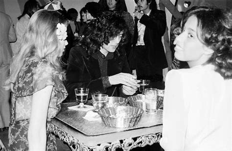 Jimmy Page With Groupies Bebe Buell And Lori Maddox 1974 Stairway To