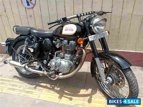 Alongside, it is offered in chestnut. Used 2016 model Royal Enfield Classic 350 for sale in New ...