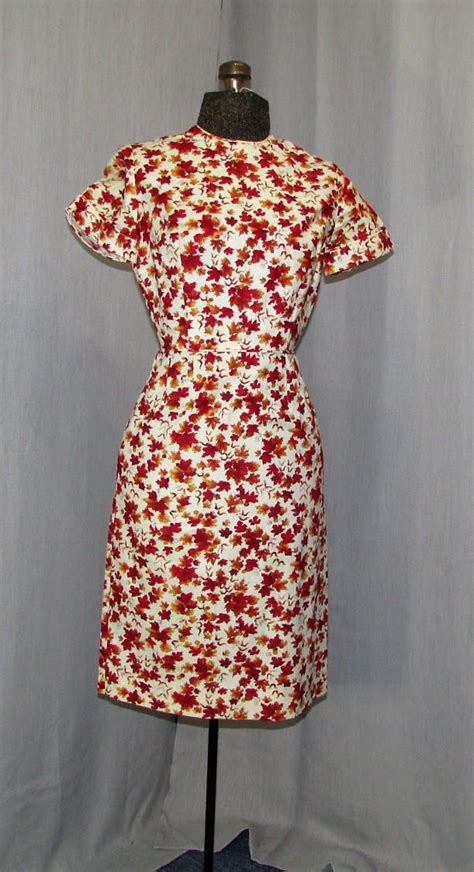 1960 Vintage Wiggle Dress Fall Maple Leaf Pattern Cotton Red Etsy