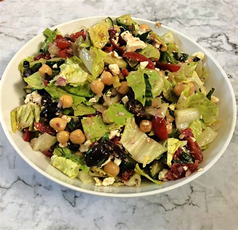 Mediterranean Chopped Salad Easy Vegetarian Salad Sula And Spice