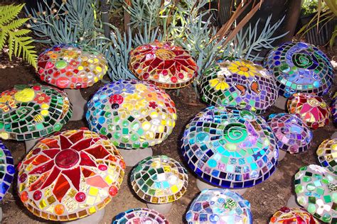 Mosaic Ideas For Beginners Google Search Mosaic Garden Art Mosaic