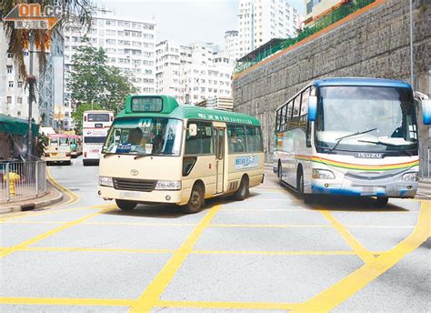 名站推薦 tips：2021年6月8日 更新失效連結 total 13 ». 協和街路面狹窄 兩車同行意外頻生 - 東方日報