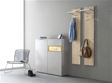 Hängegarderoben sind platzsparend und perfekt für den flur. Flur & Garderobe modern