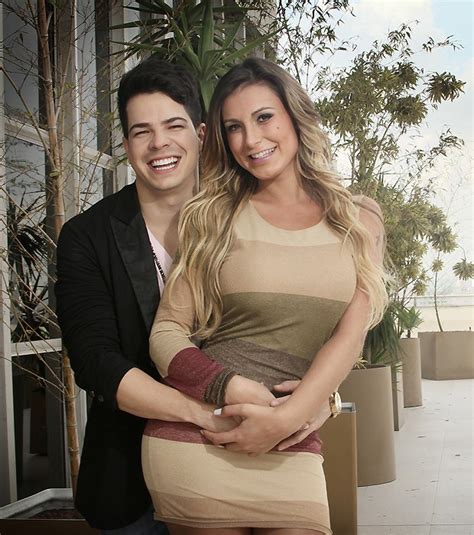 Her birthday, what she did before fame, her family life, fun trivia facts, popularity rankings, and more. Filho De Andressa Urach E Cristiano Ronaldo