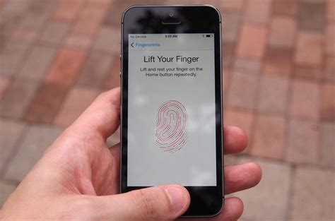Cops Can Use Fingerprint To Unlock Phone But Not Passcode