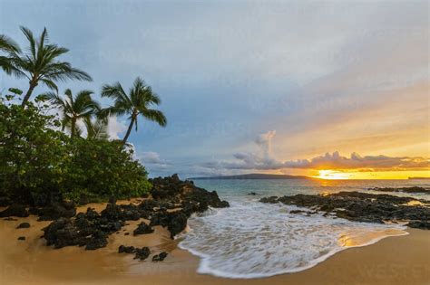 Secret Beach At Sunset Maui Hawaii Usa Stock Photo