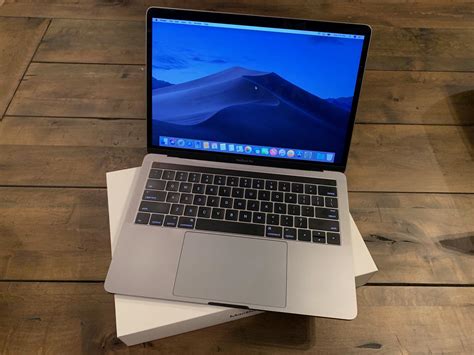 Macbook Pro 2016 With Touch Bar 13 Gray 512 Gb 16 Gb