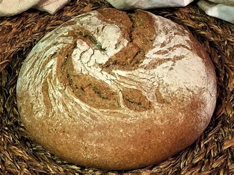 This recipe will explain step by step how to first make a sourdough and then bake the bread. CLASSIC GERMAN "BIO ROGGENBROT" - Mixed rye (31%) and wheat (29%) sourdough. Also called ...