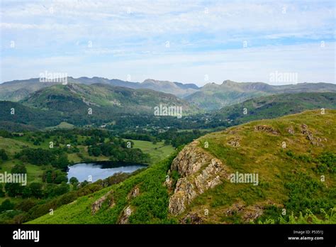 Towards Langdale Pikes Hi Res Stock Photography And Images Alamy