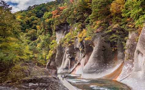 Wallpaper Japan Gunma Rocks Canyon River Trees Autumn 2560x1600
