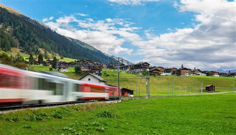 Bahnreisen Und Urlaub Mit Der Bahn Günstig Online Buchen Bei