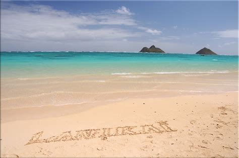 Here are some photos that we took of weddings at local beaches and parks. Lanikai | Hawaii Wedding Locations