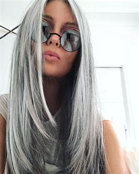 pin on cabello platinado