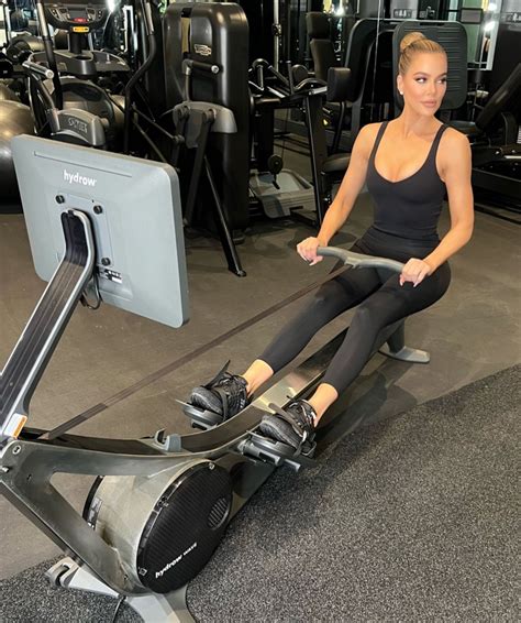 Kardashian Fans Rattled By Disturbing Proportions Of Khloe S Body As She Poses In Her Home Gym