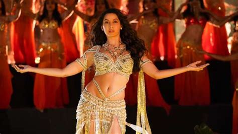 Nora Fatehi Does It Again Burns Up The Dance Floor With Her Sexy Belly Dancing Moves In Kusu