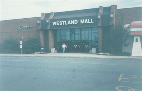 Westland Mall Abandoned