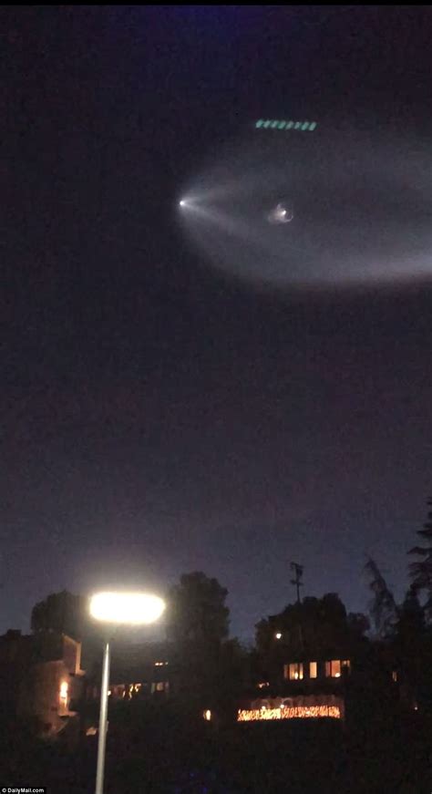 People Call 911 When Strange Light Appears In California Daily Mail