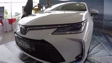 The 2020 toyota corolla altis has a tough time convincing buyers to look away from the 2020 honda civic and mazda 3 sedan. #toyota #corolla #ALTIS #2020 Walk around New Toyota ...