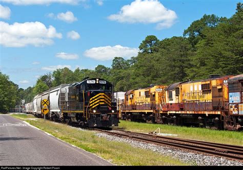 Railpicturesnet Photo Ww 576 Winchester And Western Emd Gp10 At