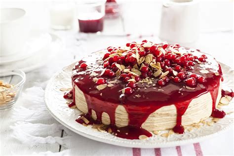 See more ideas about christmas desserts, desserts, christmas food. Showstopping Holiday Desserts | Escoffier Online Culinary Academy