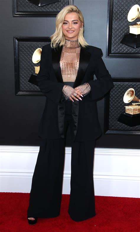Grammys 2020 Red Carpet See Celeb Dresses Gowns Fashion