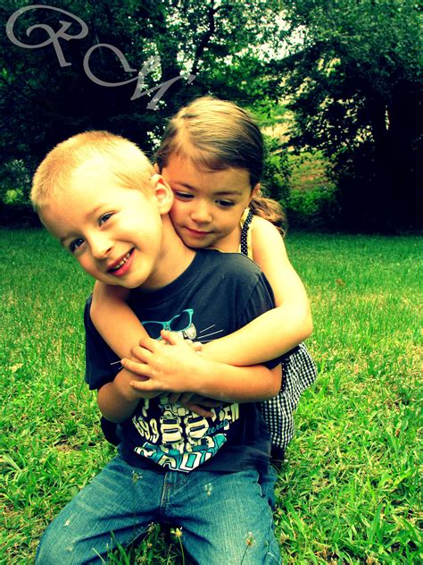 Pin By Charlotte Trapnell On Ryleigh Madalynn Photography Sibling Photography Sibling