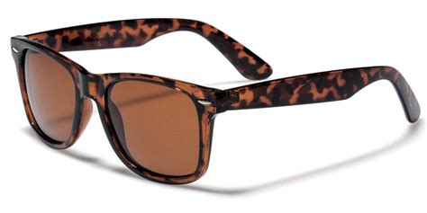 Retro Rewind Classic Polarized Wayfarer Sunglasses Fit Over Sunglasses