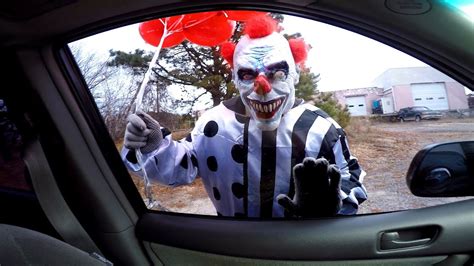 The Scary Clown Is Back Clown Chases Car Youtube