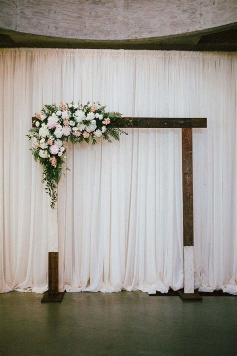 Awesome 30 Simple Wedding Backdrop Ideas For Your Wedding Ceremony