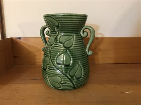 Shawnee Pottery Vase 805 Collectors Weekly