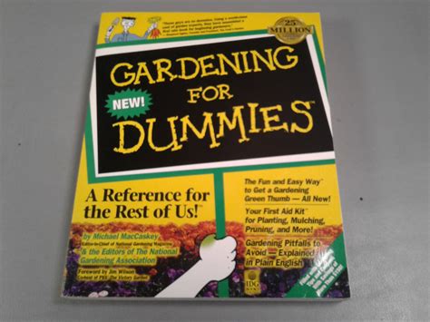 Lot Detail Gardening And Vegetable Gardening For Dummies Books