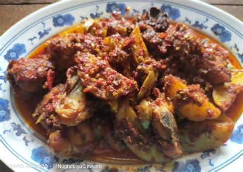 Setelah airnya menyusut, bumbu meresap dan mengental, lalu angkat dan sajikan dengan taburan bawang merah goreng. Resep Jengkol Goreng Balado / Jual Jengkol Goreng Pedas ...