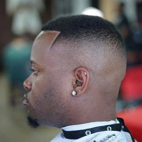 While other fade haircuts have a least a little hair left after snipping, the bald fade cuts hair down to the skin, leaving a smooth look perfect for showing off your angles. Fade Haircut For Black Men 2020 | Hairmanstyles