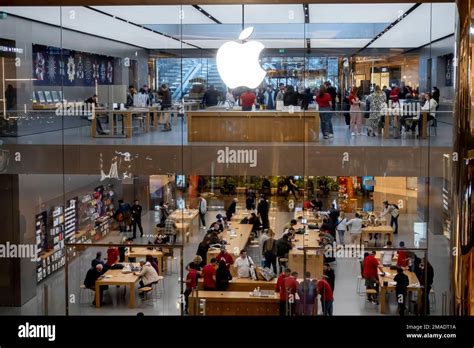 Apple Zorlu Center Electronics Store In Istanbul Turkey Stock Photo