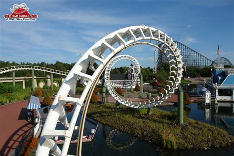 There are extreme roller coasters, summertime rafting rides and leisurely boat cruises. Heidepark photos by The Theme Park Guy