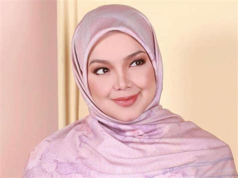 Siti Nurhaliza World Music Singer Wiki Bio Age Height Weight Measurements Facts Famed