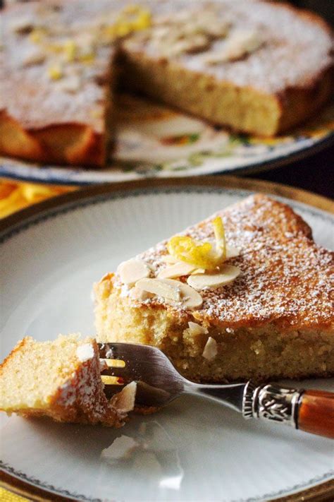 Expand your culinary repertoire with spanish dessert recipes from my food and family. Spanish Almond Cake Recipe- Tarta De Santiago | Easy ...