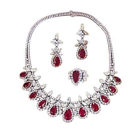 Burma Ruby Necklace Earrings Ring Diamond Jewelry Set 18 Karat Gold For