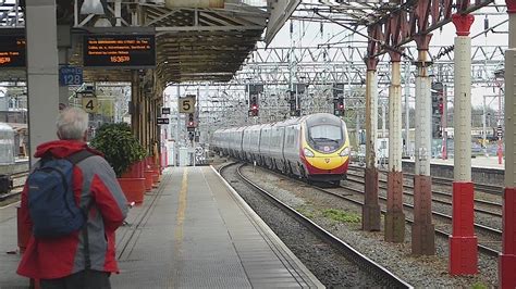 Virgin Trains Pendolino Speeds Through Crewe Youtube