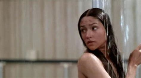 Nackte Olivia Hussey In Escape 2000